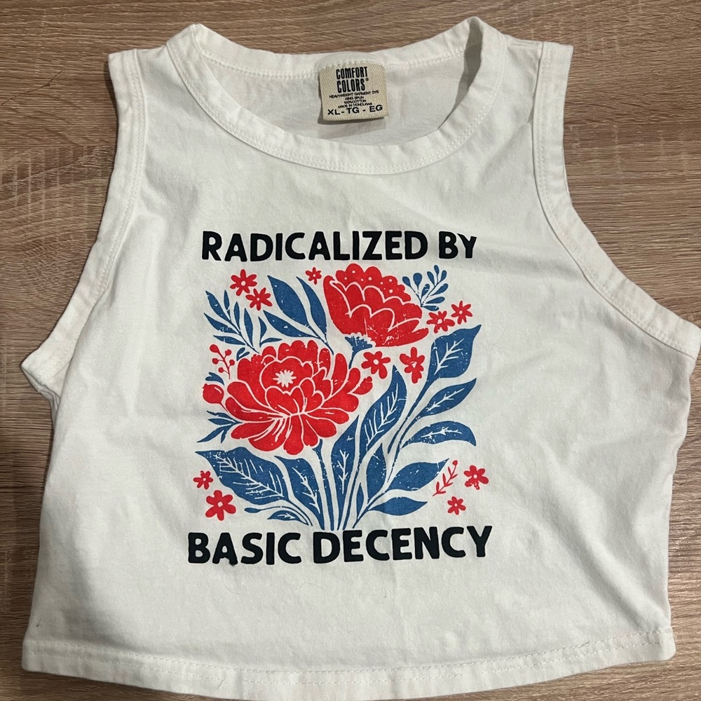 Comfort Colors White Crop Top with Red and Blue Floral Graphic